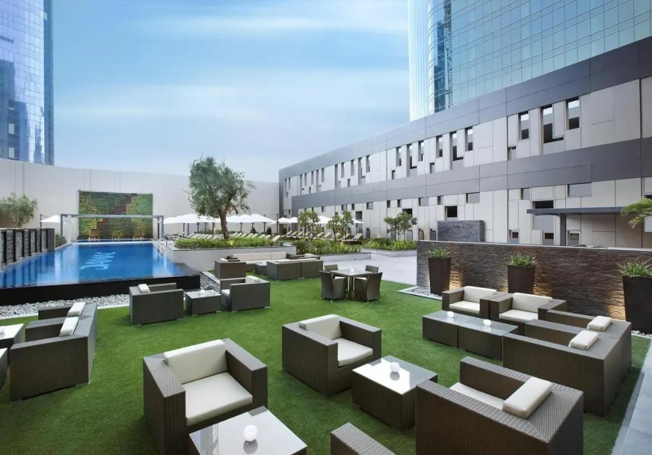 Homey 2Br Damac Maison Cour Jardin, Business Bay location